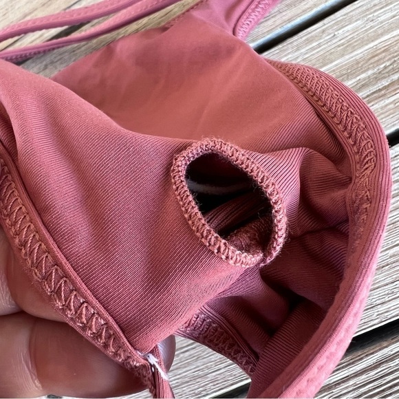 L Space Isley Bikini Top Women’s Size Large Sahara Ribbed Strappy Plunging NWT - Picture 10 of 10